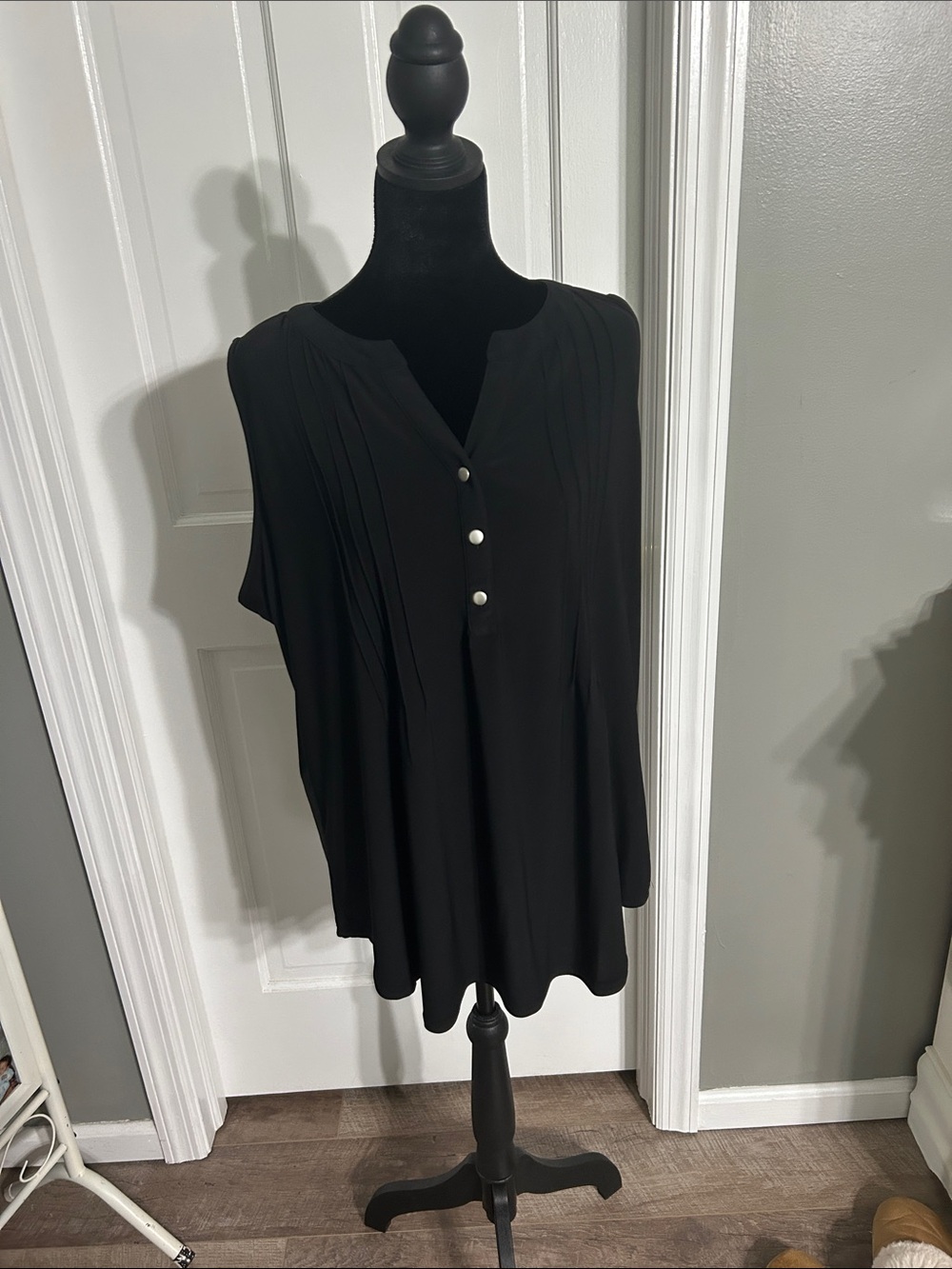 Classic Black Sleeveless V-Neck Tank with Pearl Buttons